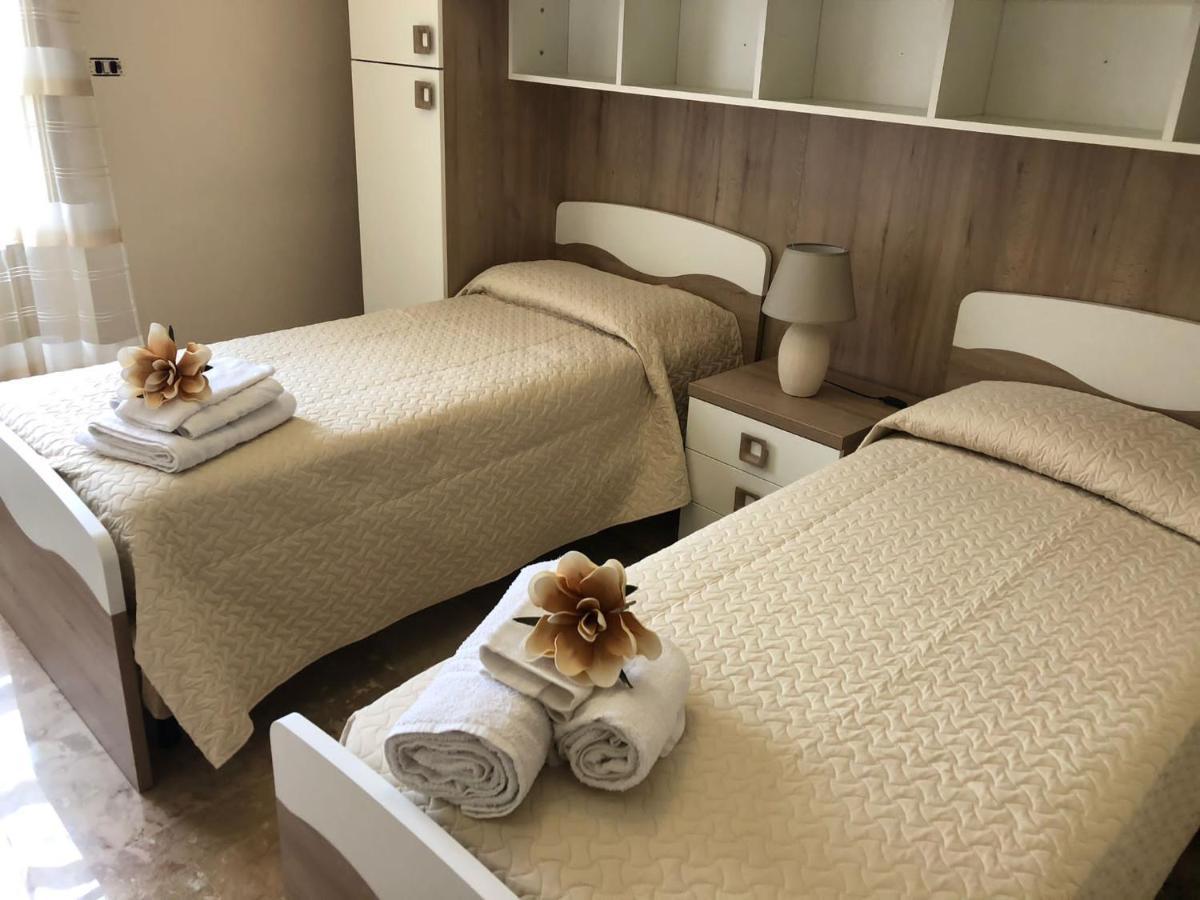 Casa Vacanze Makari ตรัปเปโต ภายนอก รูปภาพ