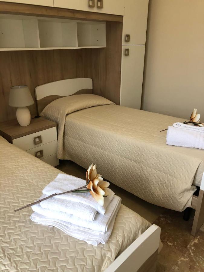 Casa Vacanze Makari ตรัปเปโต ภายนอก รูปภาพ