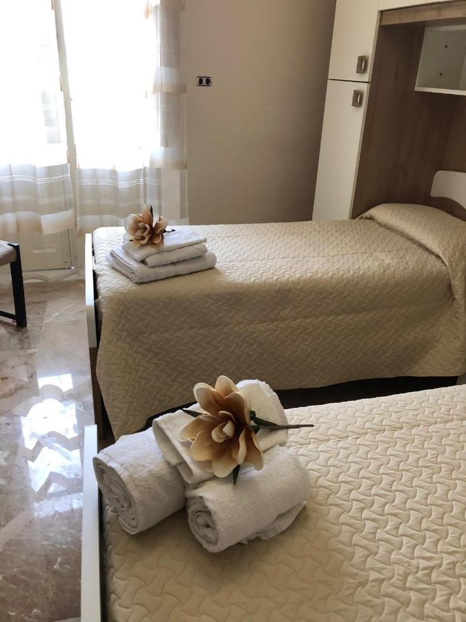 Casa Vacanze Makari ตรัปเปโต ภายนอก รูปภาพ